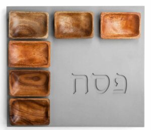 Minimalist Seder Plate Made of Solid Concrete With Wood Bowls