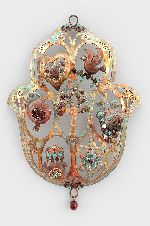 Meaningful 3D Hollow Hamsa With Seven Blessings