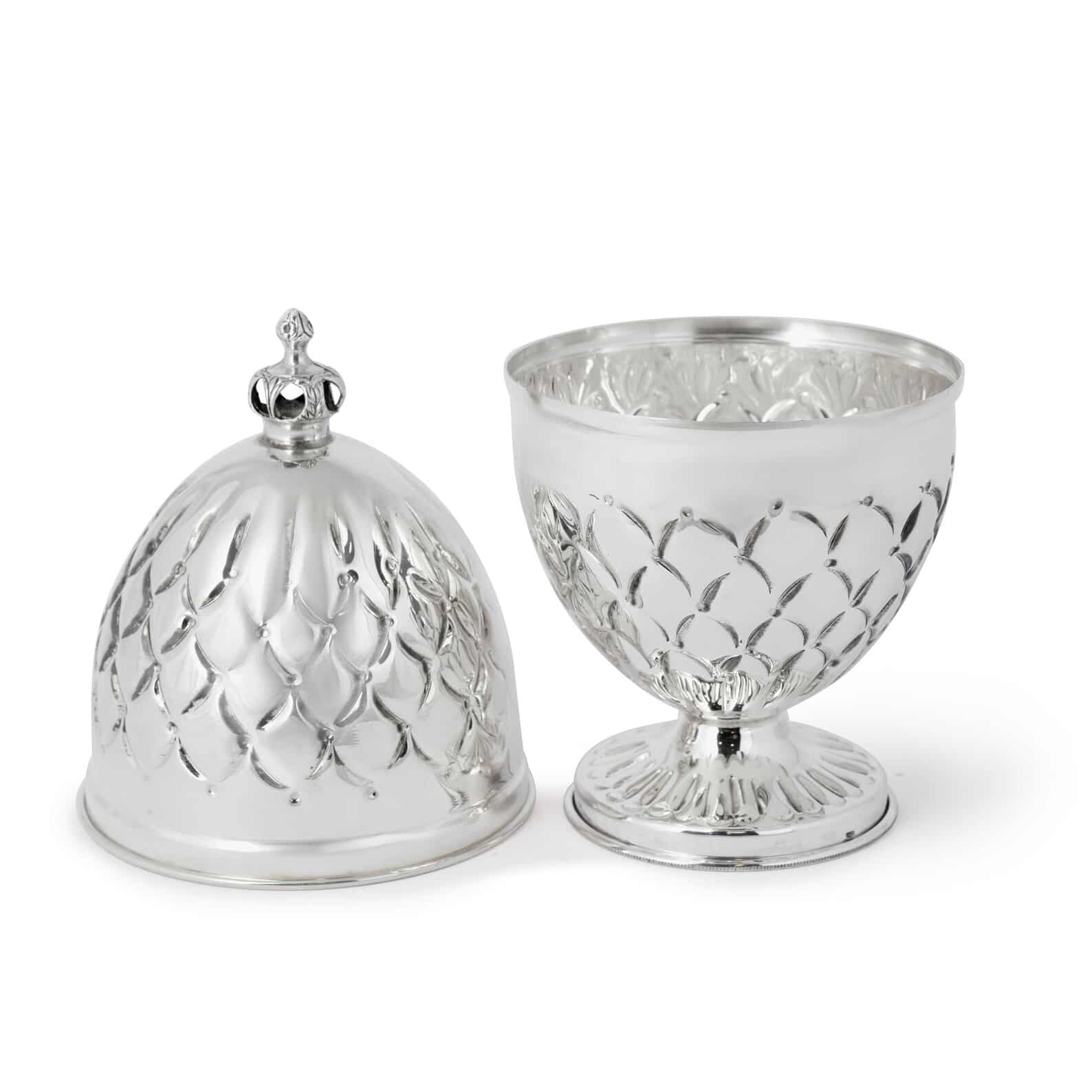 Traditional Small Standing Sterling Silver Etrog box