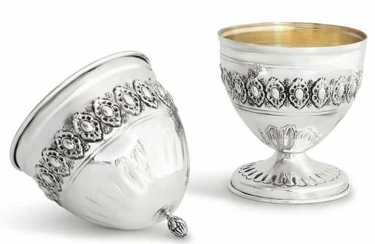 Small Standing Sterling Silver Etrog Box
