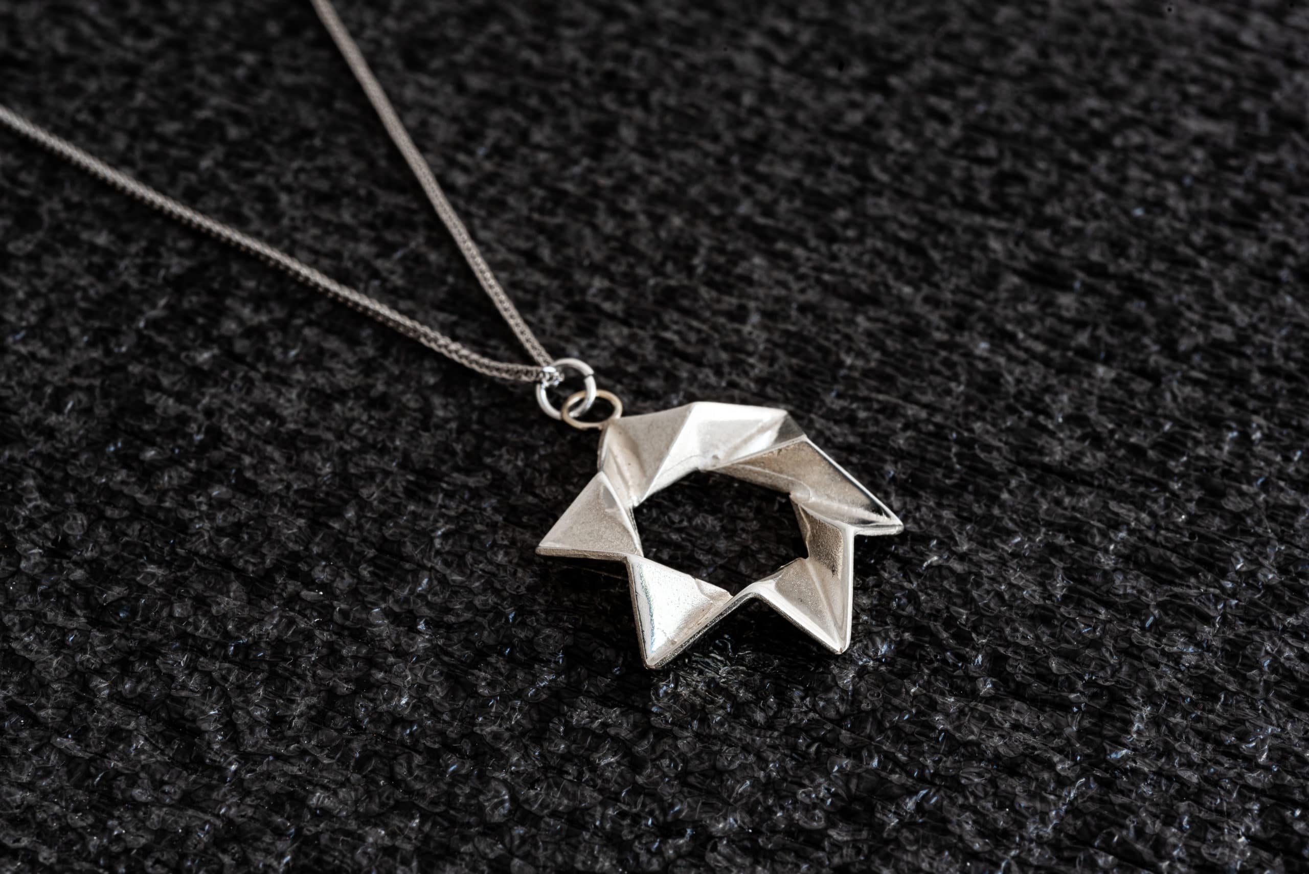 Origami Inspired 14K Yellow Gold Star Necklace