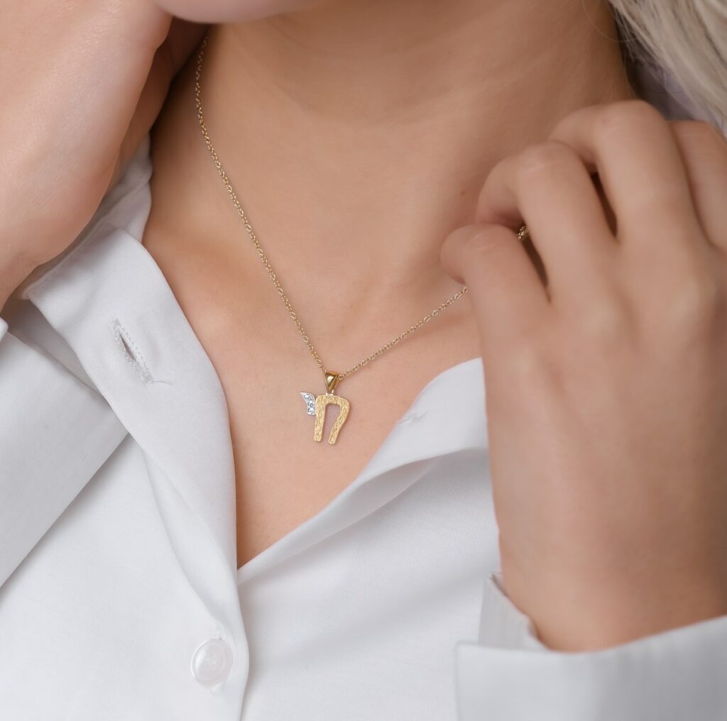 14K Gold Round Shape Chai Pendant with Natural Diamonds